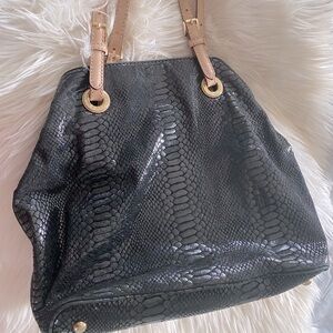 Michael Kors Snakeskin metallic tote in Black